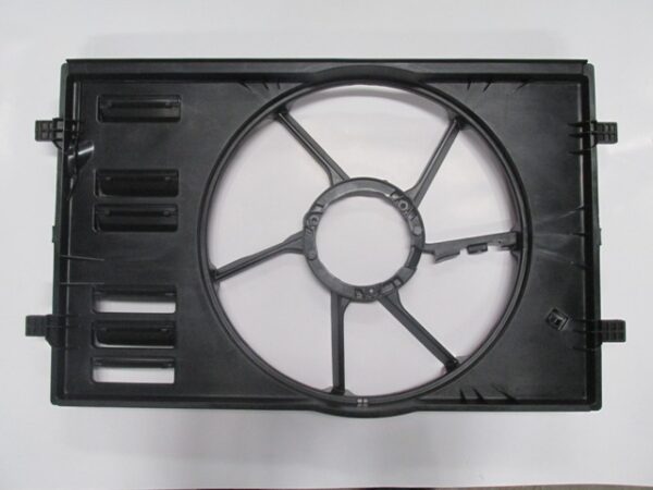 Volkswagen Passat- B8- 14/18; Radyatör Fan Davlumbazı Boş Gövde (tekli) (tw-y) - 5Q0121205C