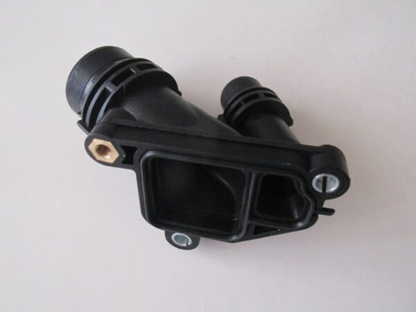 Bmw X5- F15- 14/18; Termostat Kapağı (plastık) - 11117800048