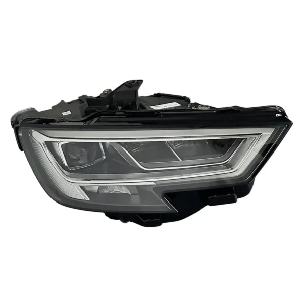 Audı Far A3 16-19 Sağ (matrix/beyinler Üstünde) - 8V0941036